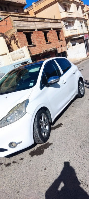 voitures-peugeot-208-2013-alur-alger-centre-algerie