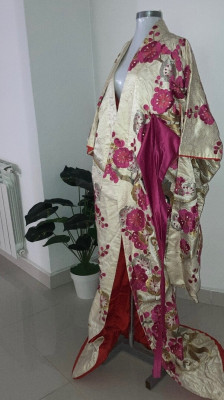 robes-kimono-royale-soireecosplay-constantine-algerie