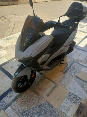 motos-scooters-vmax-vms-2021-tlemcen-algerie