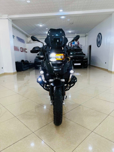 voitures-bmw-gs-2021-setif-algerie