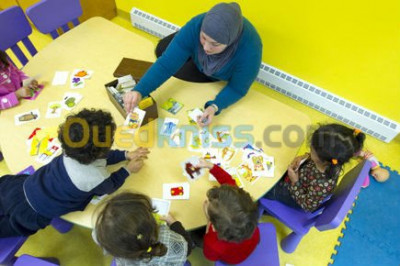 oran-bir-el-djir-algerie-education-formations-éducatrice