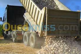 alger-dar-el-beida-algerie-construction-travaux-transport-de-matériaux