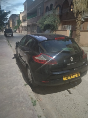 سيدان-متوسطة-renault-megane-3-2012-privilege-سيدي-بلعباس-الجزائر