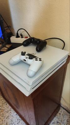 playstation-ps4-pro-blanche-1000go-online-jeux-originales-ain-benian-alger-algerie