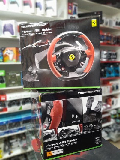 Volant Thrustmaster Ferrari 458 Spider