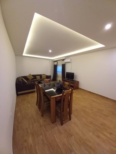 بيع شقة 4 غرف وهران وهران