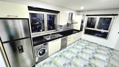 كراء شقة 3 غرف وهران وهران