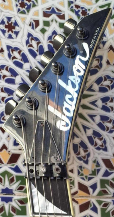 instruments-a-cordes-guitare-jackson-alger-centre-algerie