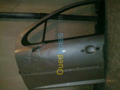 carrosserie-porte-complete-avant-gauche-pour-peugeot-207-baba-hassen-alger-algerie