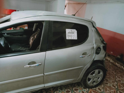 voitures-peugeot-207-2008-emir-abdelkader-jijel-algerie