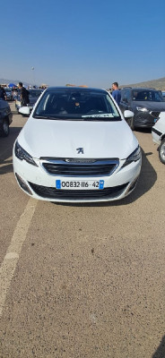 moyenne-berline-peugeot-308-2016-akbou-bejaia-algerie