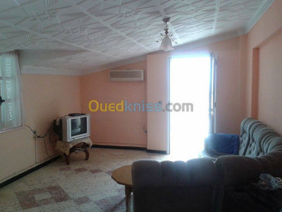 villa-floor-rent-f3-bejaia-souk-el-thenine-algeria