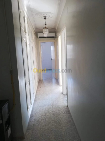 appartement-location-f4-alger-bir-mourad-rais-algerie