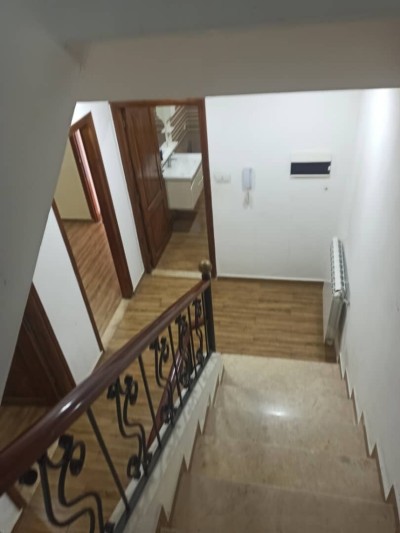 بيع مستودع بومرداس حمادي