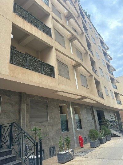 بيع شقة 4 غرف الجزائر دار البيضاء