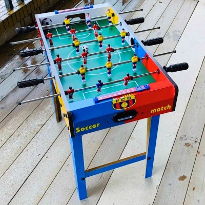 Table de Baby-Foot en bois MidiLi - jeu convivial à 6 barres