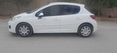 voitures-peugeot-207-2012-setif-algerie