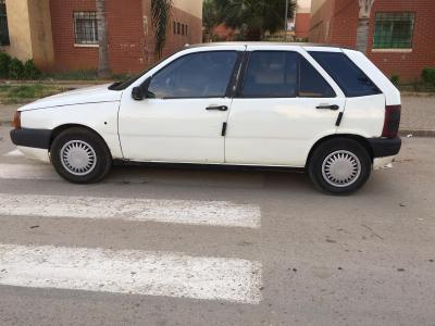 سيارة-صغيرة-fiat-tipo-1993-أولاد-الشبل-الجزائر