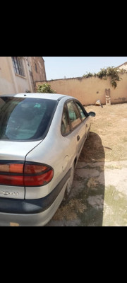 berline-renault-laguna-1-1999-herenfa-chlef-algerie