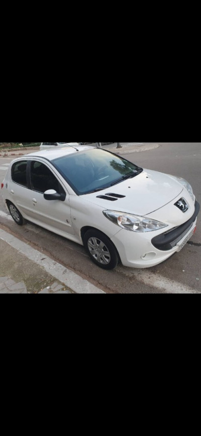 voitures-peugeot-206-plus-2013-alger-centre-algerie