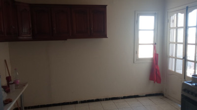 appartement-vente-f4-alger-bouzareah-algerie