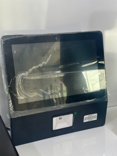 VERIFICATEUR DE PRIX I5/8G/128GWIFI TACTIL 10P AVEC SUPPORT WINDOWS