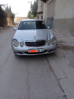 grande-berline-mercedes-classe-e-2003-classic-el-harrach-alger-algerie