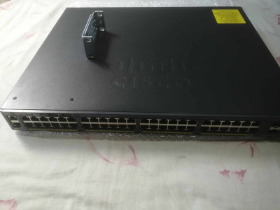 Switch Cisco Catalyst 2960-X Manageable, 48 Ports Giga, PoE, 4 Ports SFP