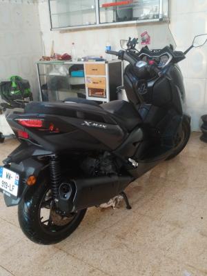 motos-scooters-yamaha-xmax-300-2019-beni-messous-alger-algerie