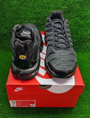 sneakers-nike-tn-air-max-plus-blackblackblack-ref-604133-050-original-اصلية-pointure-47-305-cm-birkhadem-algiers-algeria
