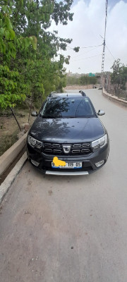 سيارة-صغيرة-dacia-sandero-2019-stepway-آريس-باتنة-الجزائر