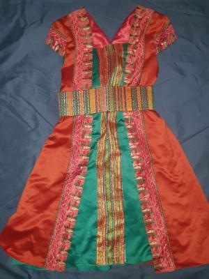 tenues-traditionnelles-robe-kabyle-moderne-nv-model-alger-centre-algerie