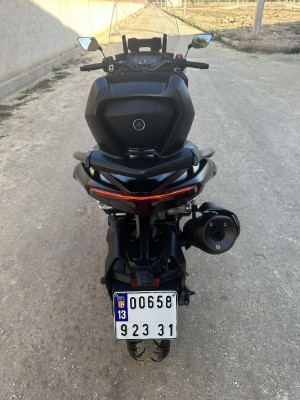 دراجة-نارية-سكوتر-tmax-562-2023-غليزان-الجزائر