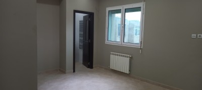 بيع شقة 4 غرف الجزائر سعيد حمدين