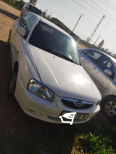 voitures-hyundai-accent-2012-gls-bab-ezzouar-alger-algerie