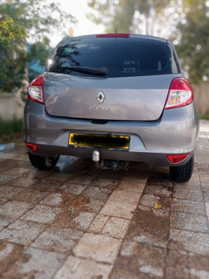 voitures-renault-clio-3-2011-authentique-el-bayadh-algerie