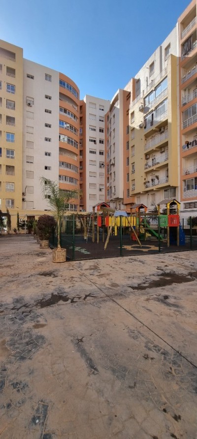 بيع شقة 3 غرف الجزائر بئر توتة