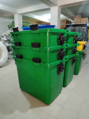 produits-hygiene-conteneur-plast-vert-1100-l-94-x-112-99-dar-el-beida-alger-algerie