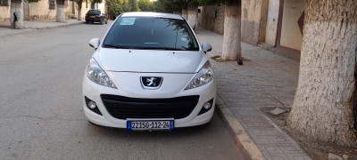 voitures-peugeot-207-2012-ain-makhlouf-guelma-algerie