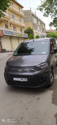 voitures-fiat-doblo-2024-algerie