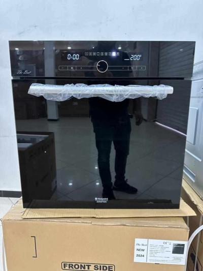 PROMO Four Encastré Ariston Hotpoint Électrique Noir et Inox 75000Da 