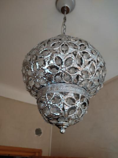 lustre-dimportation-ouled-fayet-alger-algerie