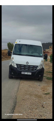 voitures-renault-master-2013-chassis-long-constantine-algerie