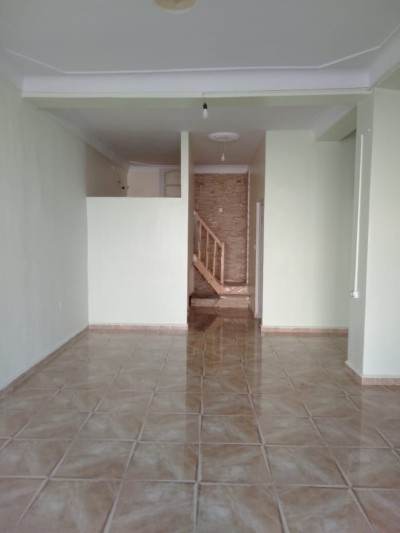 Location Local Oran Sidi chami