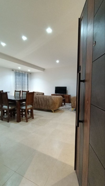 كراء شقة 4 غرف وهران وهران