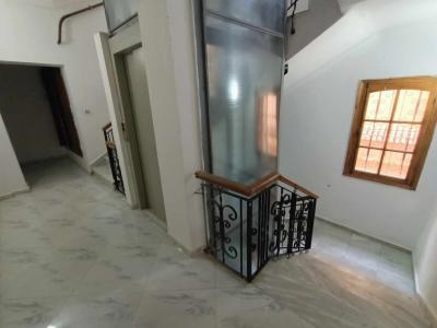Location Appartement F4 Oran Bir el djir