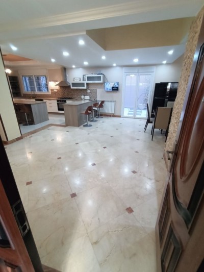 كراء فيلا وهران وهران