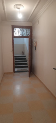 niveau-de-villa-location-f4-alger-birkhadem-algerie