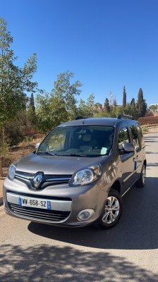 voitures-renault-kangoo-2021-mascara-algerie