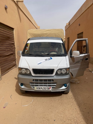 automobiles-dfsk-sokon-2012-ouargla-algerie